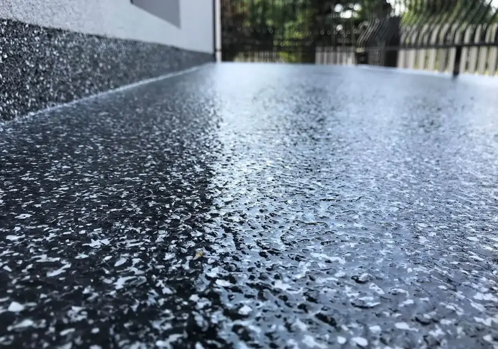 Żywica na balkon - Ile kosztuje i jak wybrać? Poradnik