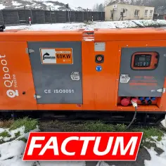 Pomarańczowy agregat prądotwórczy Qboot 60kW, idealny do wynajmu. Gotowy do pracy w każdych warunkach.