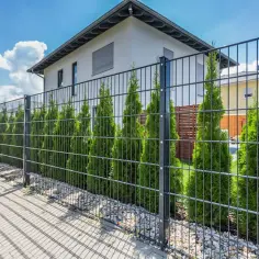 Ogrodzenie panelowe 2D czy 3D – które wybrać dla swojej posesji?